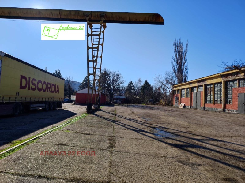 Дава под наем СКЛАД, гр. Червен бряг, област Плевен, снимка 8 - Складове - 53149456