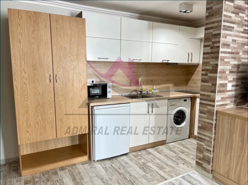 K pronájmu  1 ložnice Varna , Centar , 50 m2 | 72426679 - obraz [4]