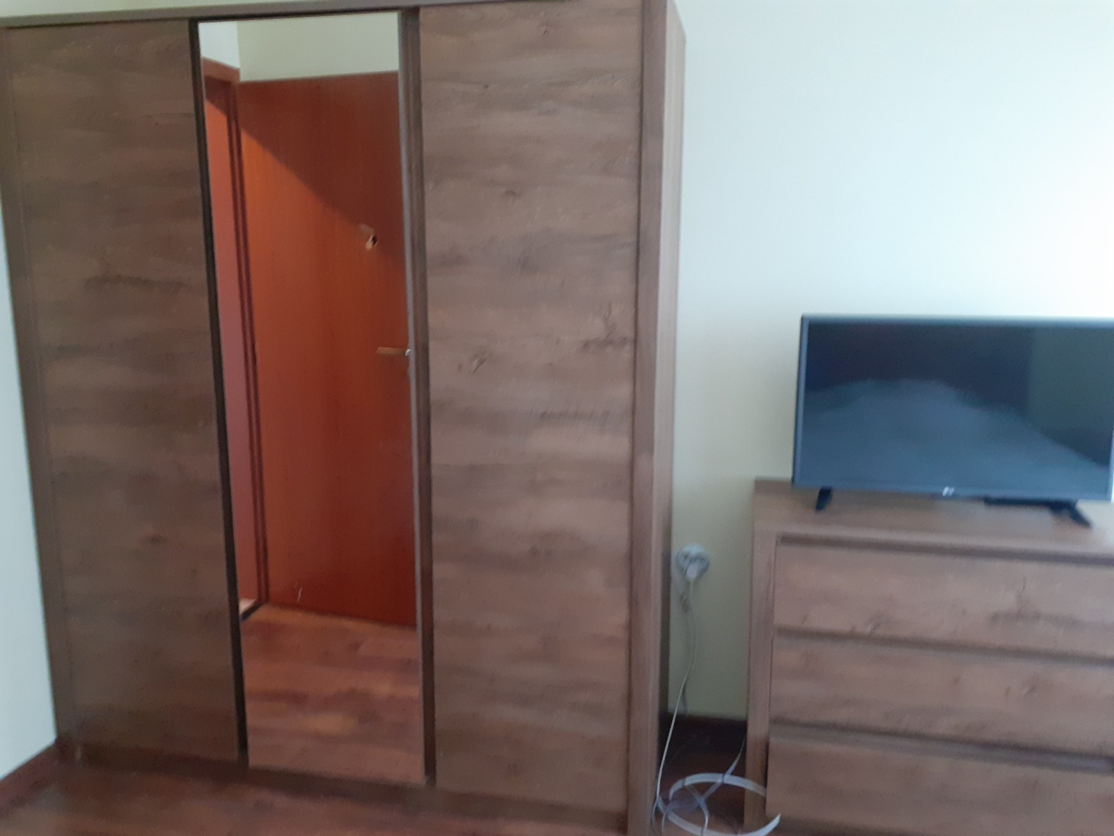 Дава под наем 2-СТАЕН, гр. София, Бъкстон, снимка 8 - Апартаменти - 56270876