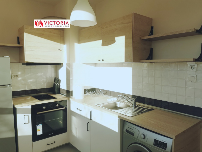 Дава под Наем 3-СТАЕН в град София, Бъкстон - 100 кв.м / 650 € » 1 271.29 лв., ВИКТОРИЯ АСЕТ МЕНИДЖМЪНТ