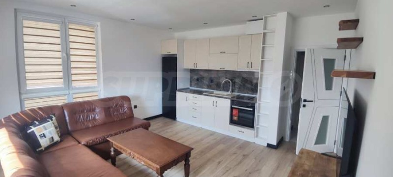 В аренду  2 спальни Бургас , Изгрев , 67 кв.м | 40038413