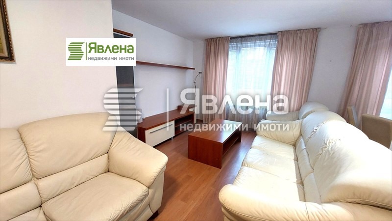 Zu vermieten  3 Schlafzimmer Sofia , Zentar , 120 qm | 41764960 - Bild [2]