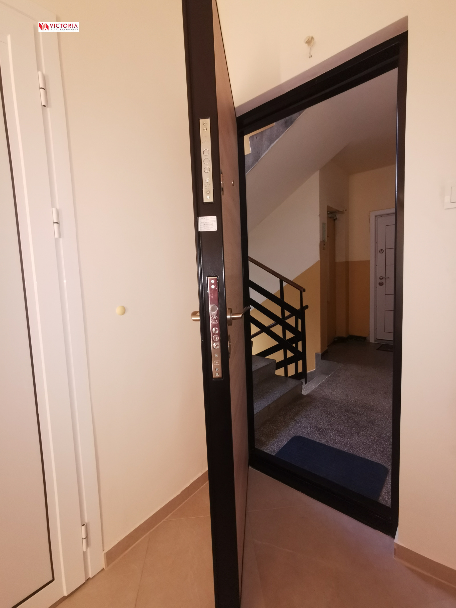 Дава под наем 3-СТАЕН, гр. София, Бъкстон, снимка 11 - Апартаменти - 53701306