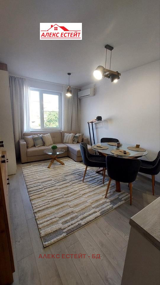 Te huur  1 slaapkamer Ruse , Tsentar , 65 m² | 74731023 - afbeelding [2]