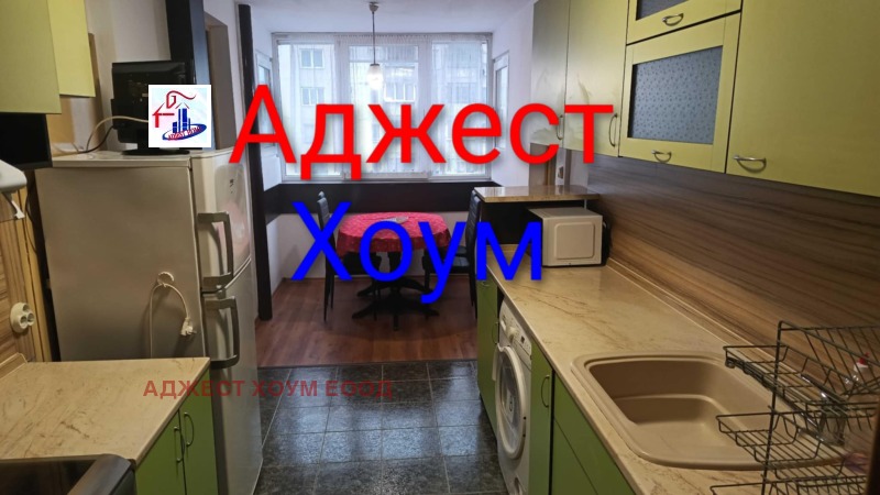 Zu vermieten  1 Schlafzimmer Schumen , Pazara , 65 qm | 82626857 - Bild [2]