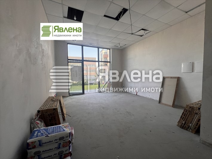 Kiadó  Üzlet Sofia , Druzsba 2 , 50 négyzetméter | 77502071