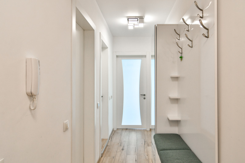 Дава под наем 3-СТАЕН, гр. Варна, Левски 1, снимка 13 - Апартаменти - 52530796