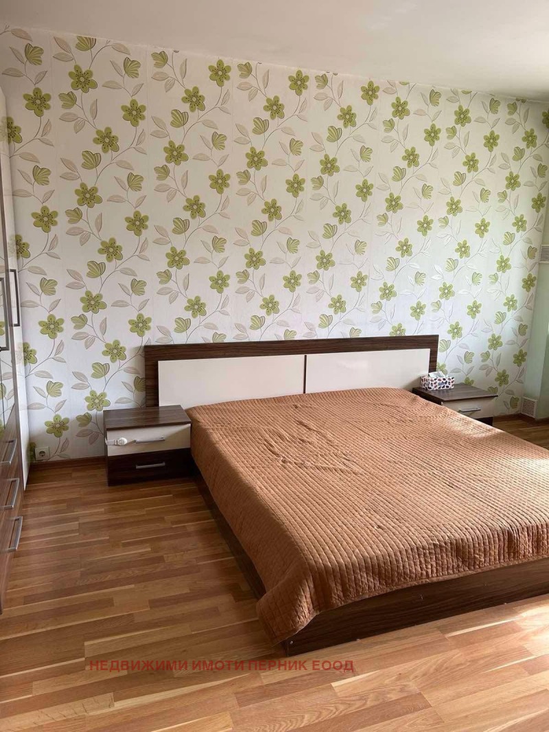 Дава под наем 3-СТАЕН, гр. Перник, Мошино, снимка 12 - Апартаменти - 53447288