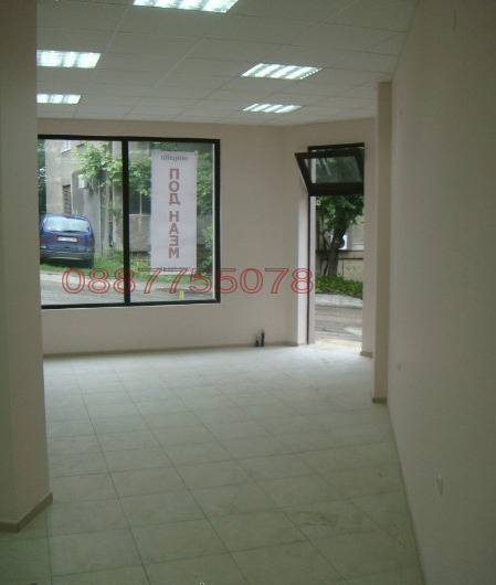 Дава под наем МАГАЗИН, гр. Свищов, област Велико Търново, снимка 2 - Магазини - 52781085