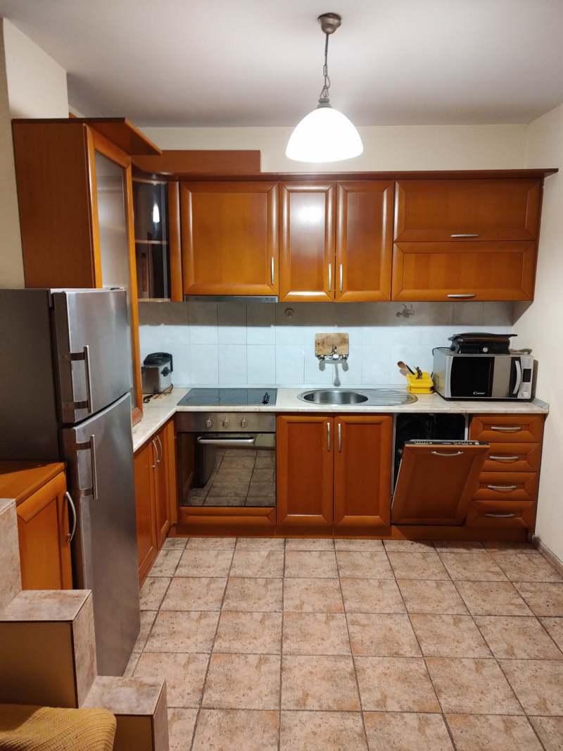 Дава под Наем 3-СТАЕН в град София, Люлин 8 - 95 кв.м / 690 € » 1 349.52 лв., АБРАКАД КОНСУЛТ ЕООД