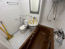 1 bedroom Vazrazhdane, Burgas 11