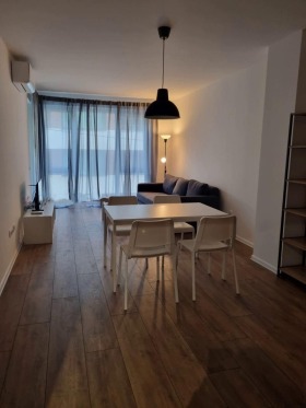 1 dormitor Zona B-18, Sofia