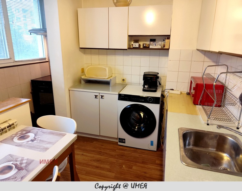 Kiadó  Stúdió Sofia , Ljulin 9 , 43 négyzetméter | 12663772 - kép [6]