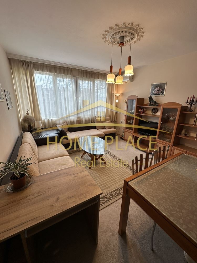Zu vermieten  1 Schlafzimmer Warna , Bazar Lewski , 68 qm | 49918432