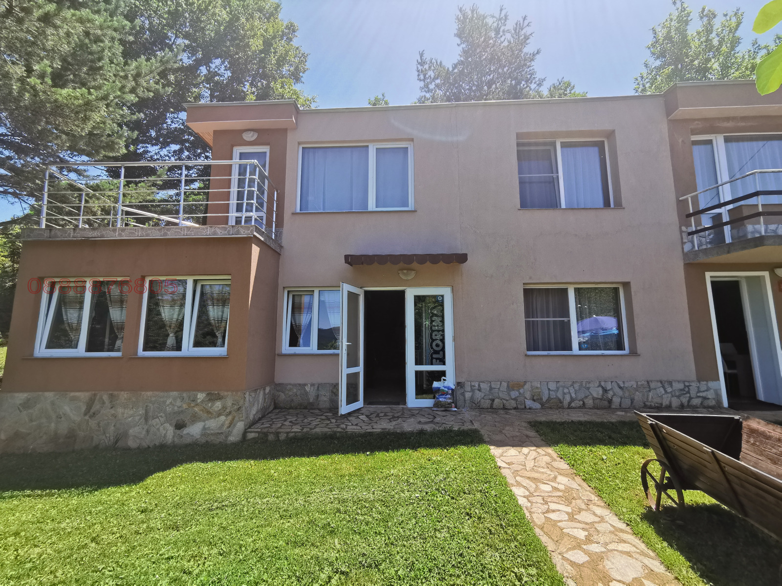 Дава под наем КЪЩА, гр. Правец, област София област, снимка 2 - Къщи - 53895529