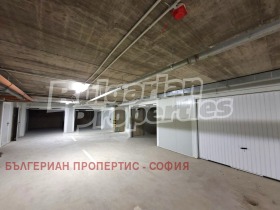 ГАРАЖ, ПАРКОМЯСТО, 15 m2