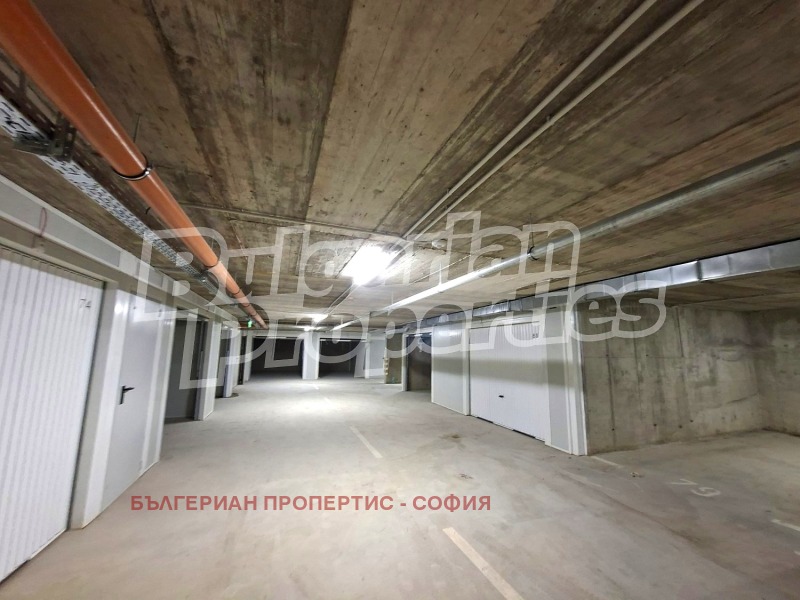 Дава под наем ГАРАЖ, ПАРКОМЯСТО, гр. София, Малинова долина, снимка 2 - Гаражи и паркоместа - 53595424
