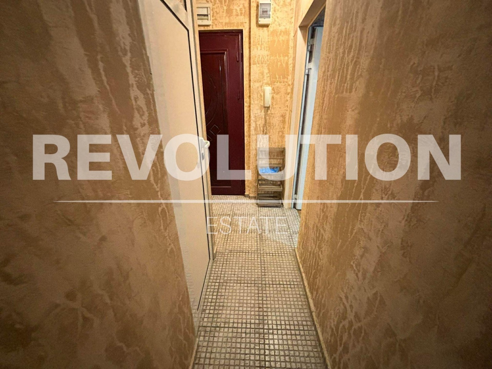 Дава под наем 3-СТАЕН, гр. Варна, Левски 1