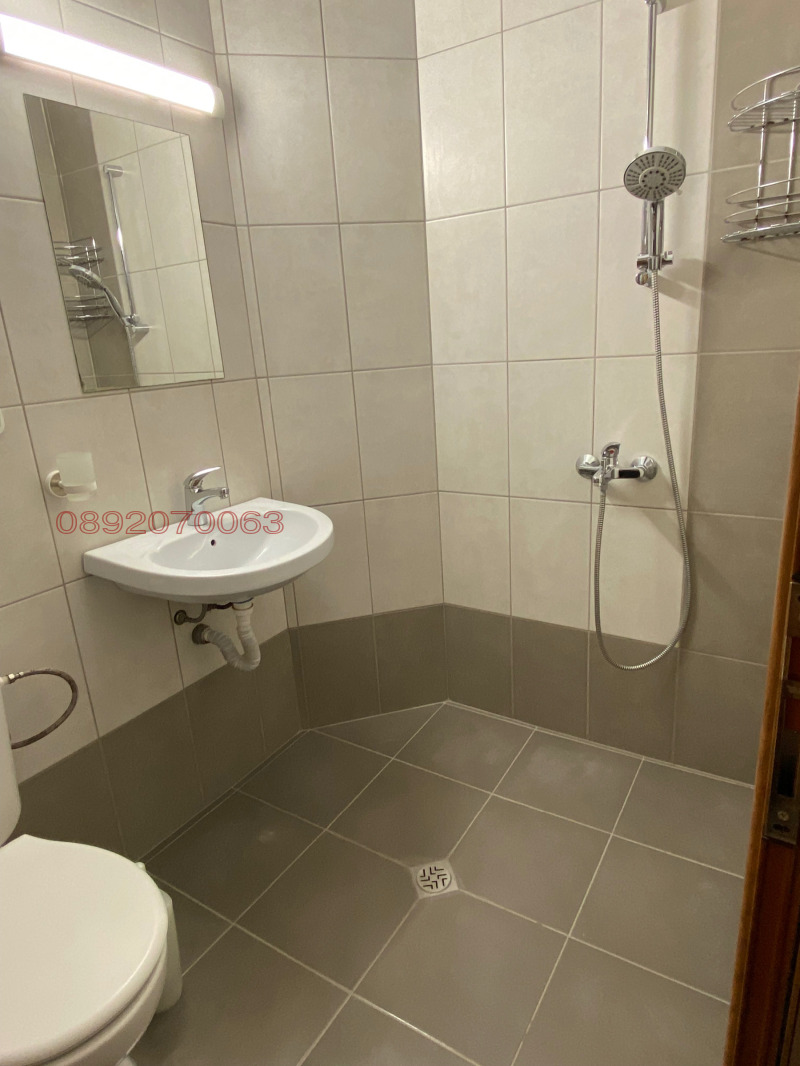 Дава под наем 1-СТАЕН, гр. Русе, Централен южен район, снимка 12 - Апартаменти - 52946122