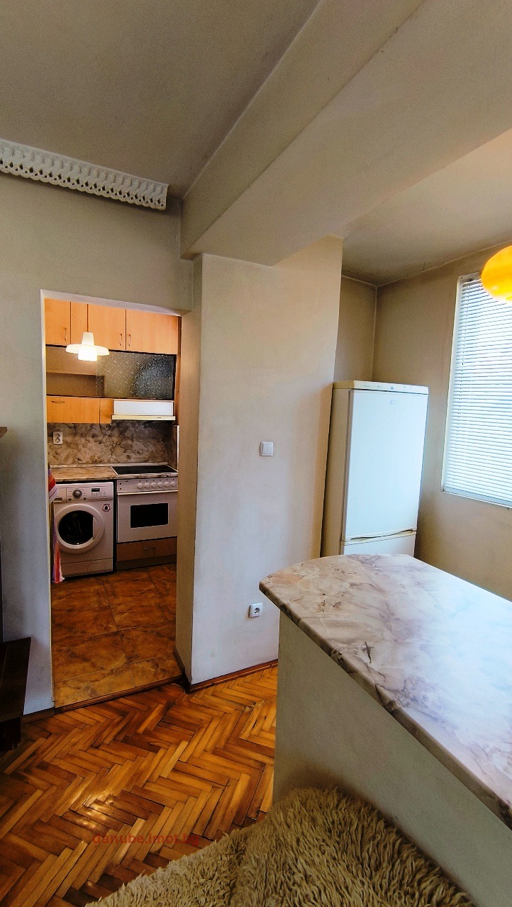 Дава под наем 4-СТАЕН, гр. Русе, Център, снимка 4 - Апартаменти - 53267173