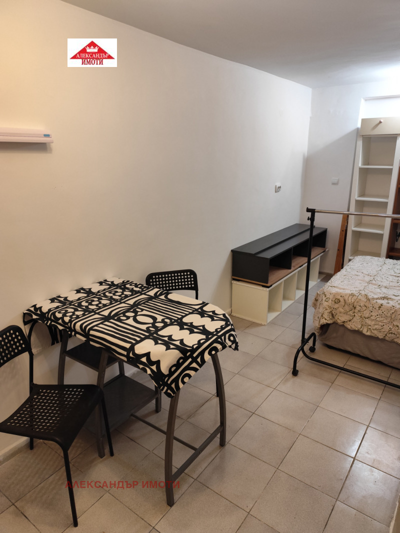 Дава под наем 1-СТАЕН, гр. София, Света Троица, снимка 6 - Апартаменти - 53179284