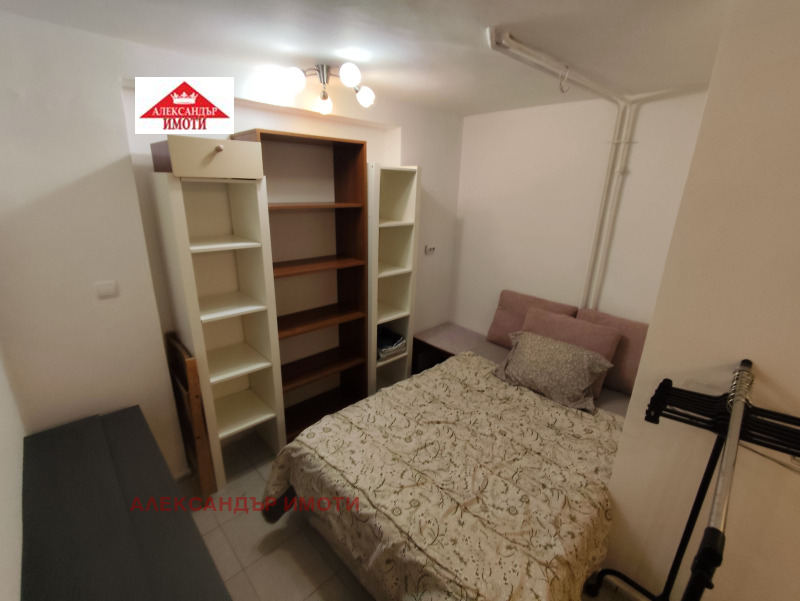 Дава под наем 1-СТАЕН, гр. София, Света Троица, снимка 2 - Апартаменти - 53179284