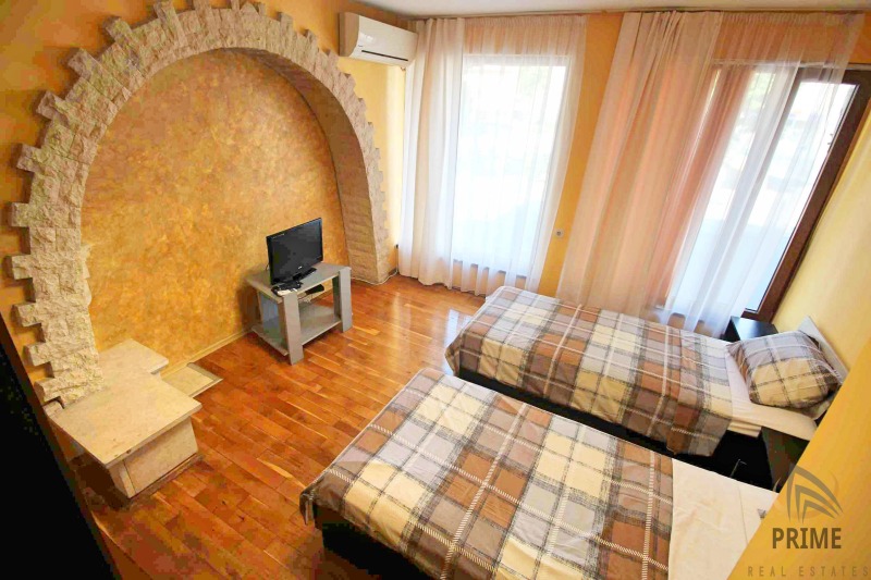 Zu vermieten  1 Schlafzimmer Burgas , Zentar , 65 qm | 49828653 - Bild [13]