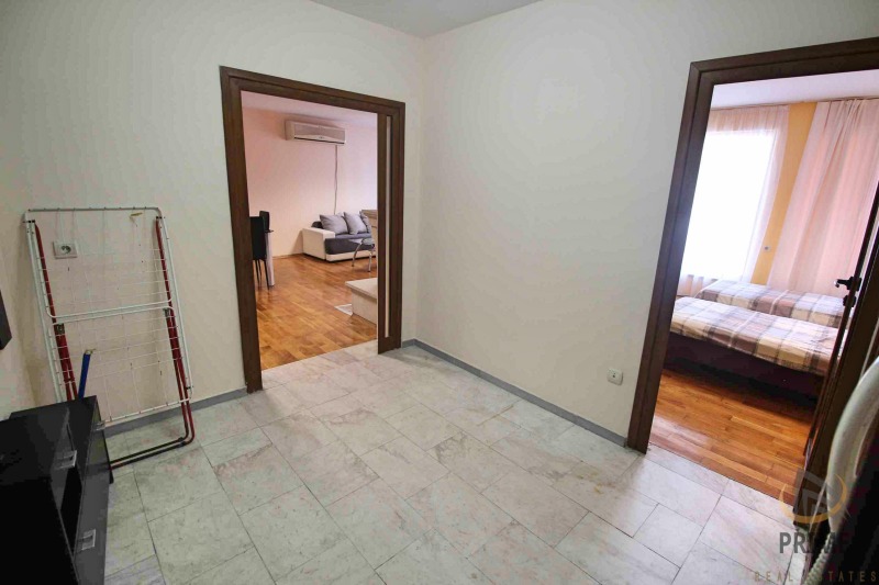 Zu vermieten  1 Schlafzimmer Burgas , Zentar , 65 qm | 49828653 - Bild [9]