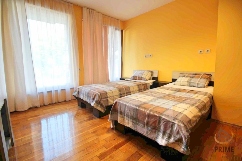 Zu vermieten  1 Schlafzimmer Burgas , Zentar , 65 qm | 49828653 - Bild [8]