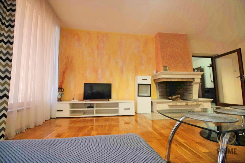 Zu vermieten  1 Schlafzimmer Burgas , Zentar , 65 qm | 49828653 - Bild [4]