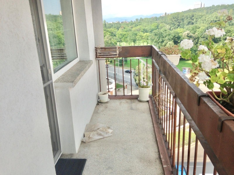 Дава под наем 3-СТАЕН, гр. София, Гоце Делчев, снимка 10 - Апартаменти - 52809619