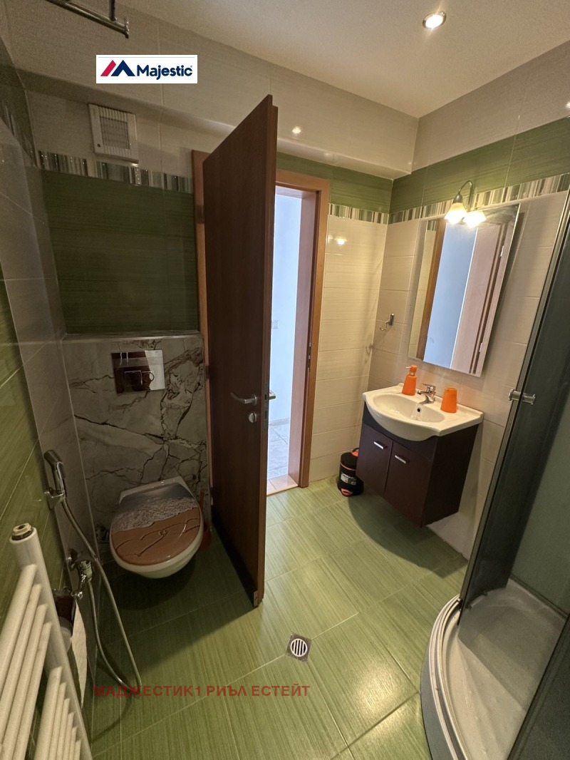 Издаје се  2 спаваће собе Софија , Витоша , 220 м2 | 11629693 - слика [11]