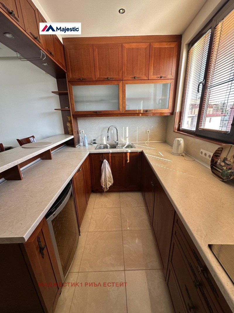 Издаје се  2 спаваће собе Софија , Витоша , 220 м2 | 11629693 - слика [3]