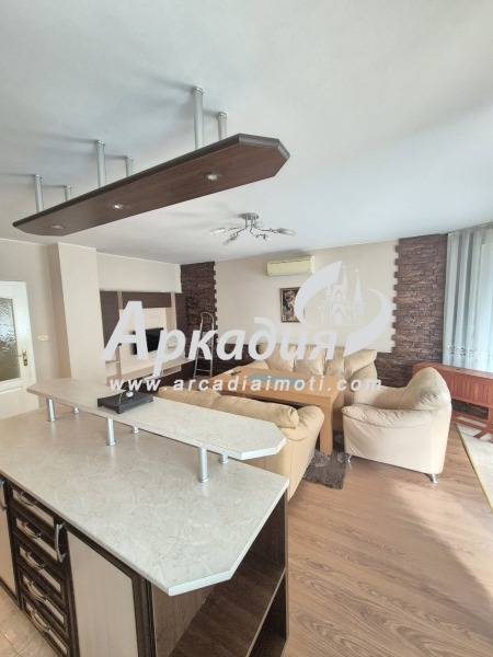 Kiadó  2 hálószobás Plovdiv , Karsijaka , 120 négyzetméter | 54003803 - kép [4]