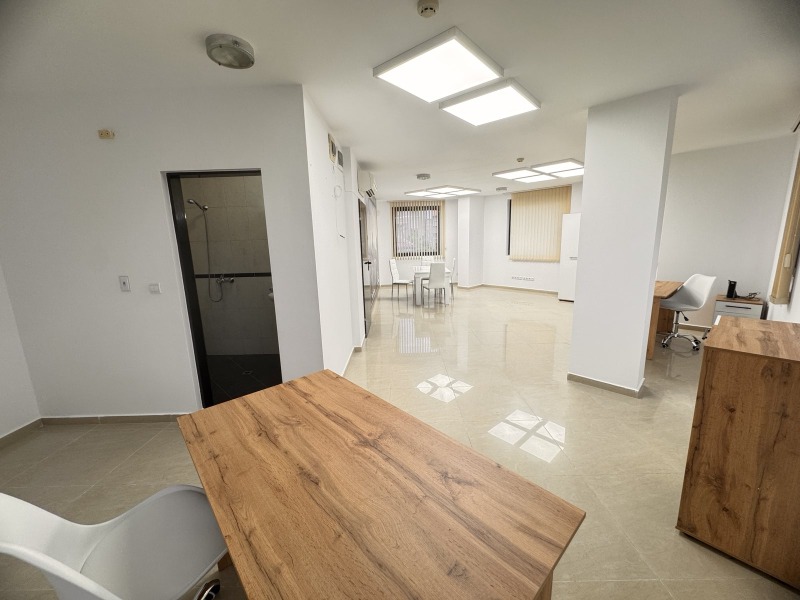 Zu vermieten  Büro Burgas , Zentar , 70 qm | 45175389