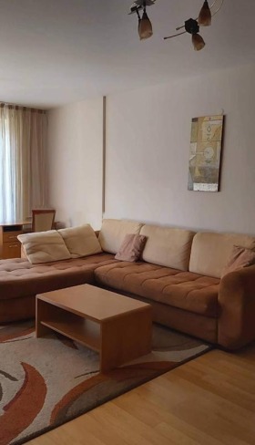 2-СТАЕН, 77 m2