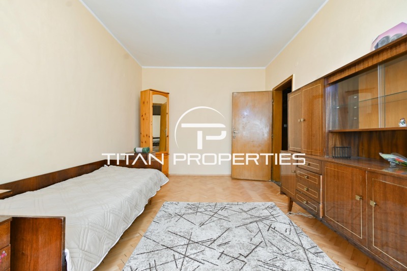 För uthyrning  1 sovrum Sofia , Centar , 70 kvm | 63944344 - bild [4]