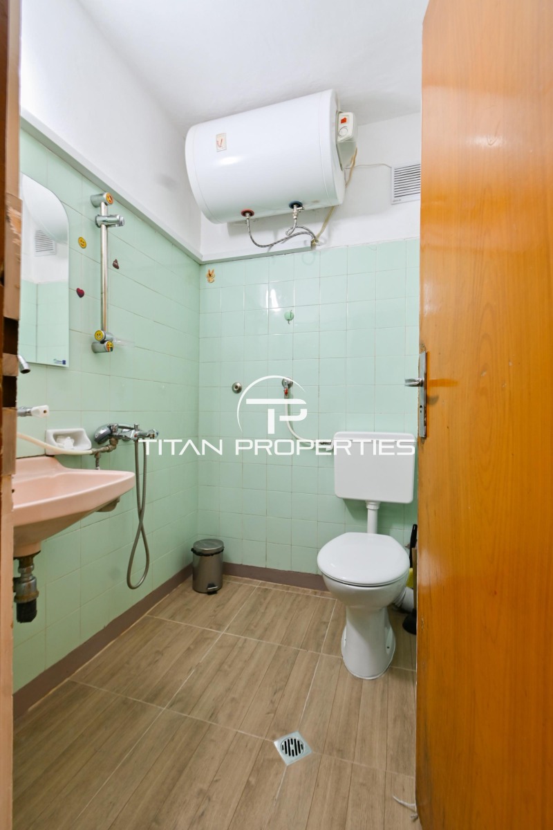 För uthyrning  1 sovrum Sofia , Centar , 70 kvm | 63944344 - bild [9]
