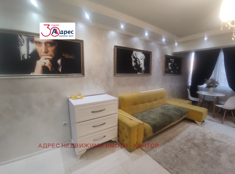 Дава под наем 2-СТАЕН, гр. Пазарджик, Идеален център, снимка 2 - Апартаменти - 53121470