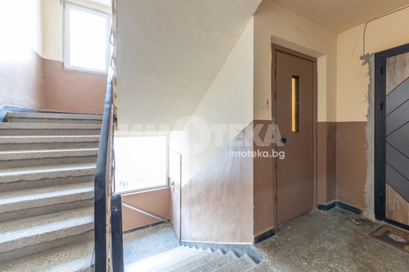 Дава под наем МНОГОСТАЕН, гр. Варна, Левски 1, снимка 14 - Апартаменти - 53083558