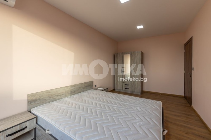 Дава под наем МНОГОСТАЕН, гр. Варна, Левски 1, снимка 3 - Апартаменти - 53083558