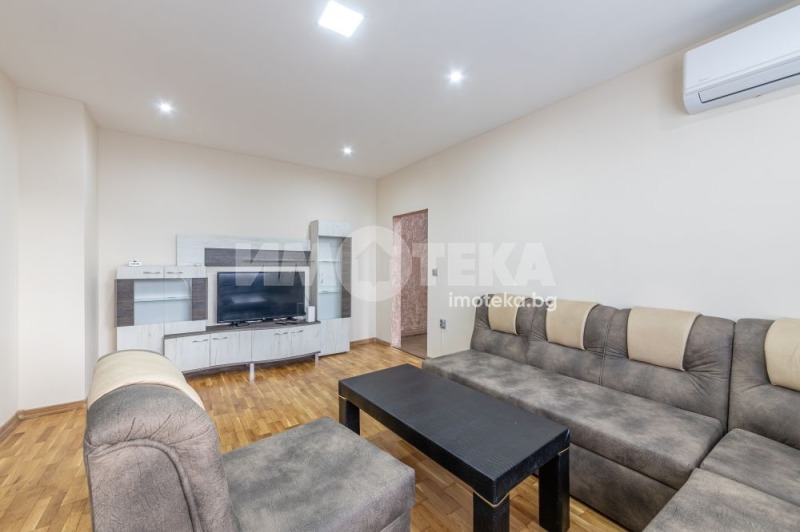 Дава под наем МНОГОСТАЕН, гр. Варна, Левски 1, снимка 9 - Апартаменти - 53083558