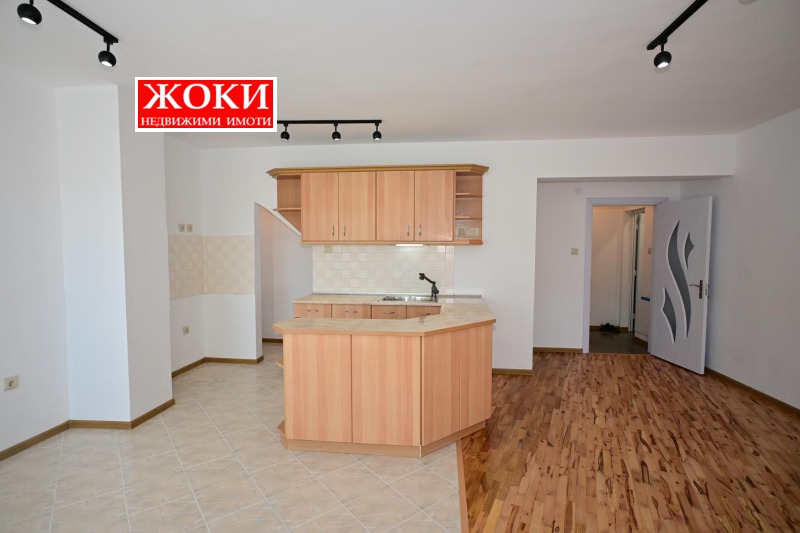 Дава под наем  Мезонет град Перник , Център , 103 кв.м | 71405404 - изображение [4]