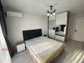 1 chambre Hristo Smirnenski, Plovdiv 11