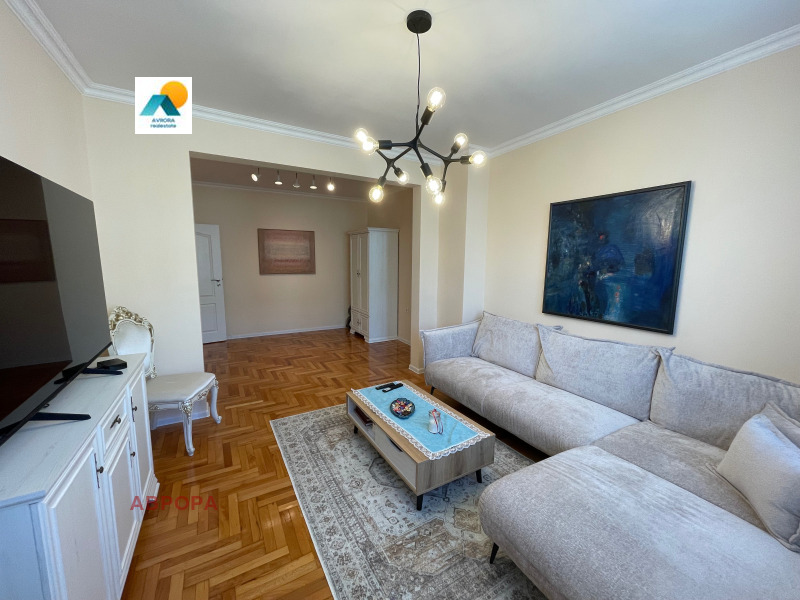 Издаје се  1 спаваћа соба Софија , Центар , 80 м2 | 91938226 - слика [2]