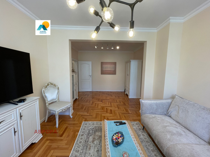 Издаје се  1 спаваћа соба Софија , Центар , 80 м2 | 91938226 - слика [5]