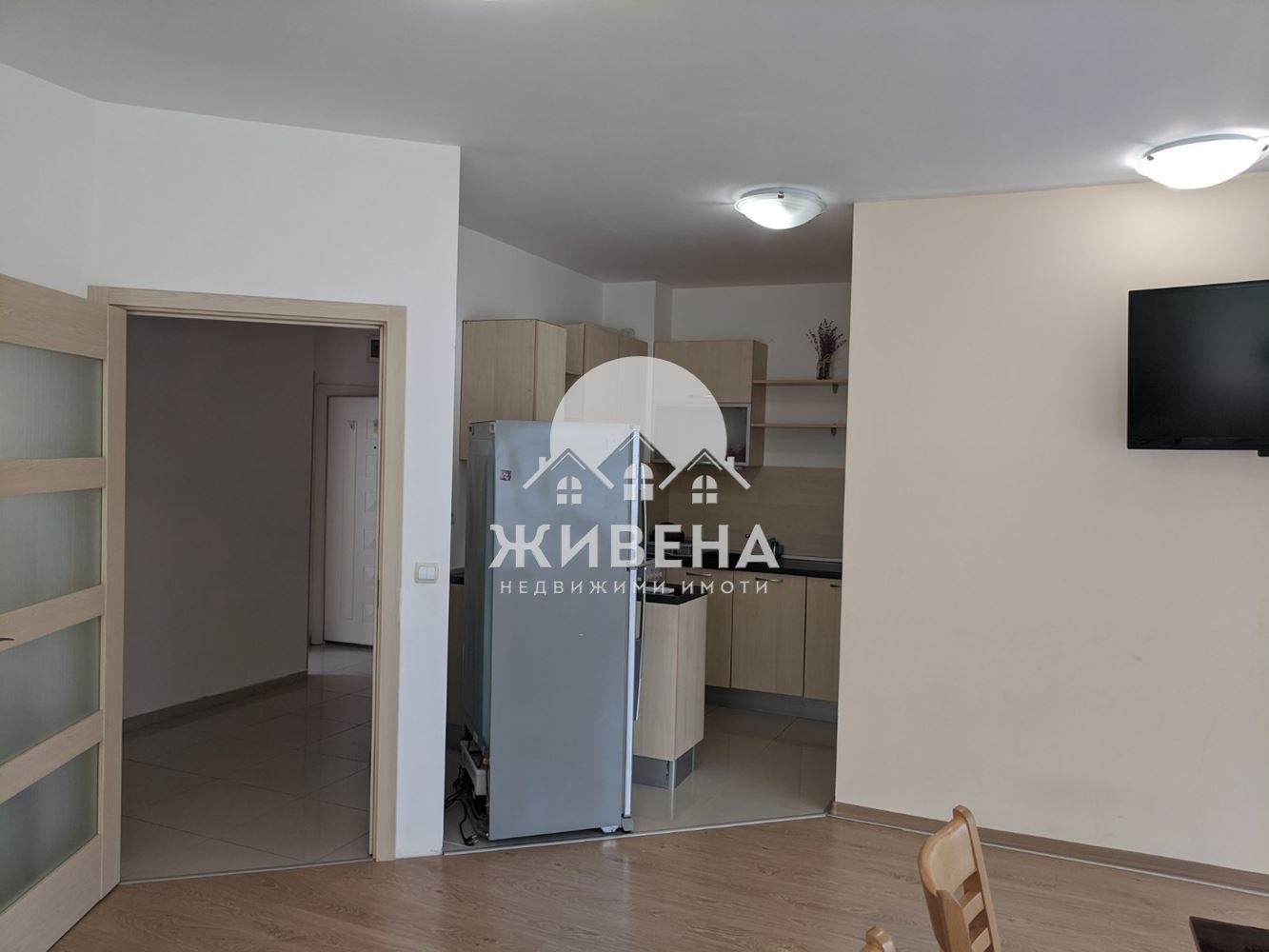 Дава под наем 4-СТАЕН, гр. Варна, м-т Долна Трака, снимка 3 - Апартаменти - 56229149