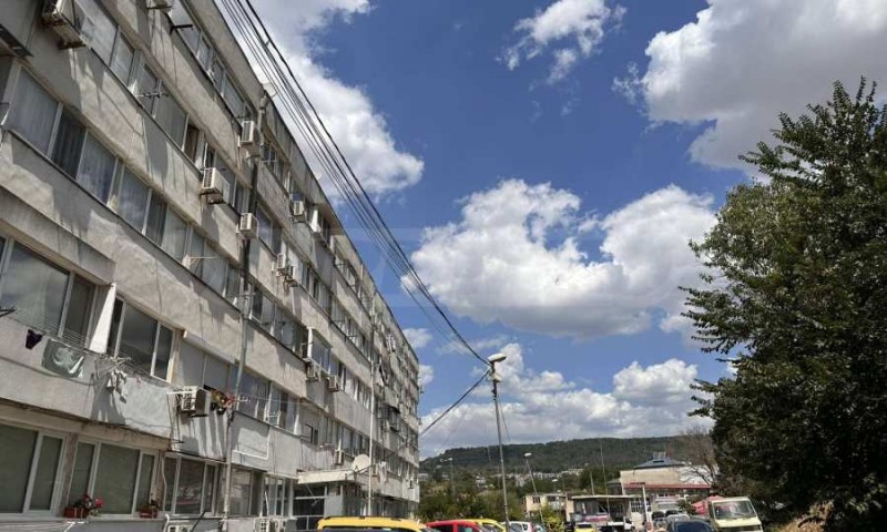 Дава под наем 1-СТАЕН, гр. Варна, Левски 1