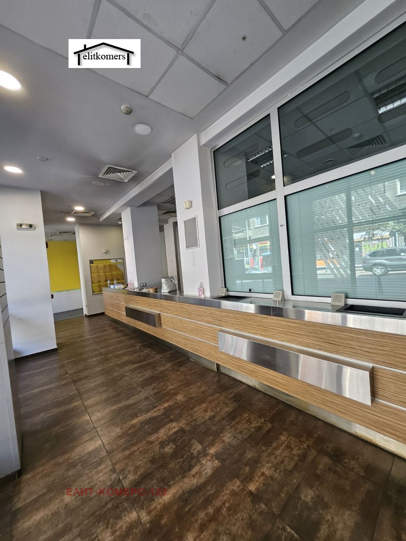 Дава под Наем ОФИС в град София, Център - 200 кв.м / 5 000 € » 9 779.15 лв., ЕЛИТ-КОМЕРС-122