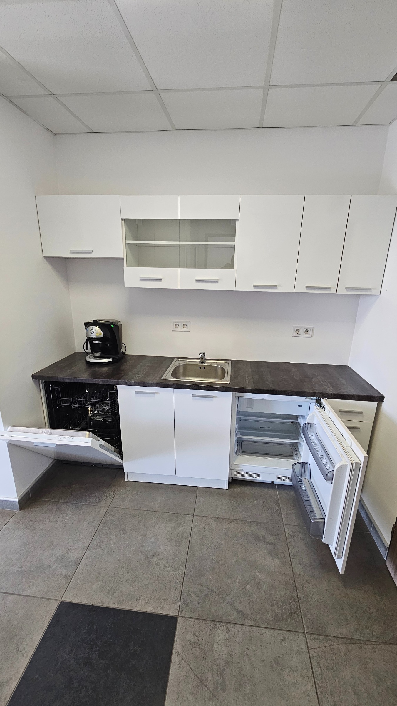 Дава под наем ОФИС, гр. Варна, Левски 2, снимка 6 - Офиси - 54328379